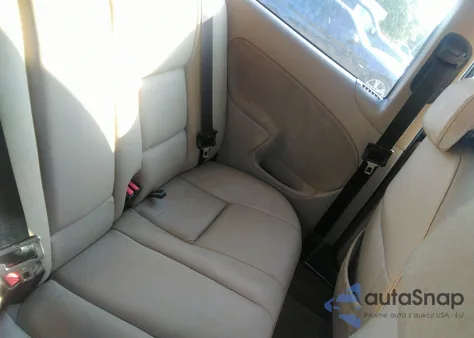 1996 Saab 900 Se Turbo z USA, uszkodzony, nr VIN YS3DF38N0T2013656